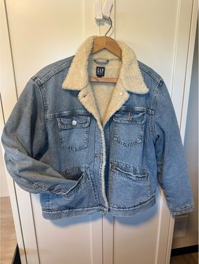 GAP Women’s Denim Sherpa Lined Light Blue Denim Jacket